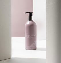 Load image into Gallery viewer, Malezia Purified MCT Oil